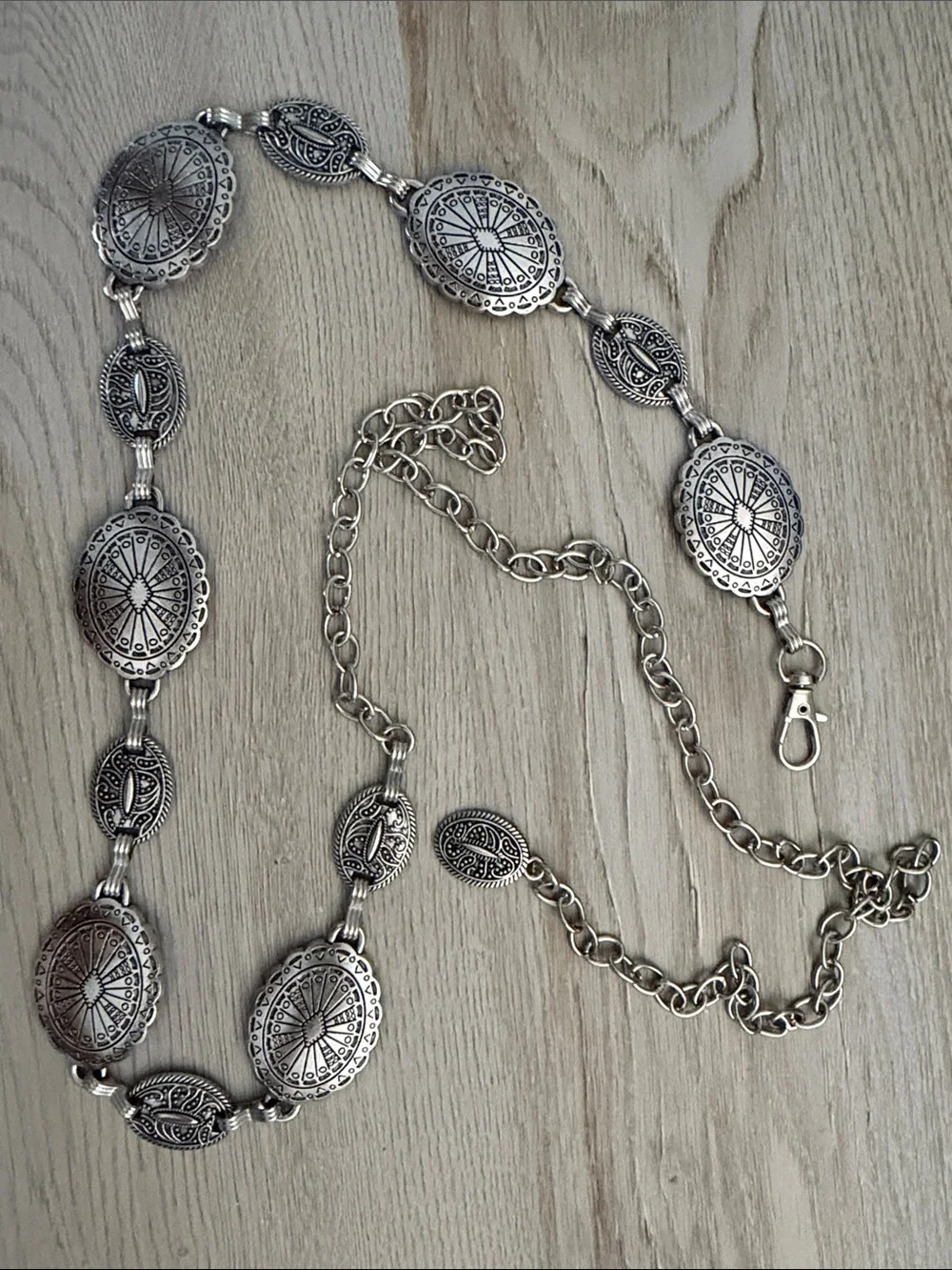 Silver-Tone Oval Concho Women’s Belt
